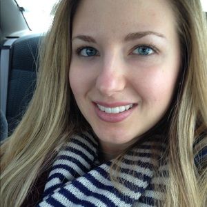 Meet your Posher, Elizabeth